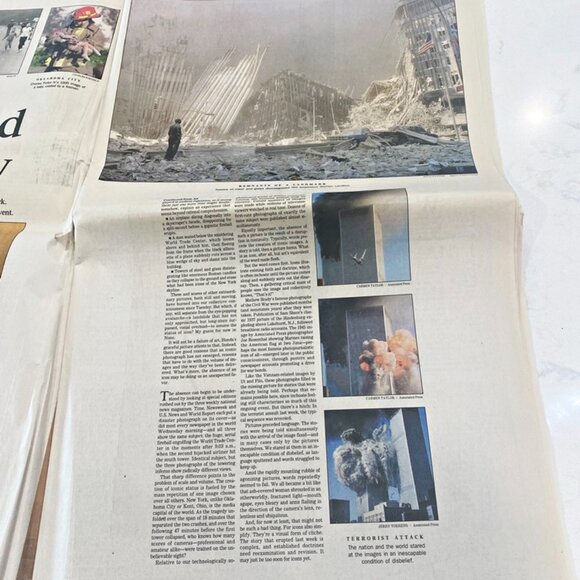 Los Angeles Times September 16, 2001 Vintage Newspaper - Picture 9 of 12